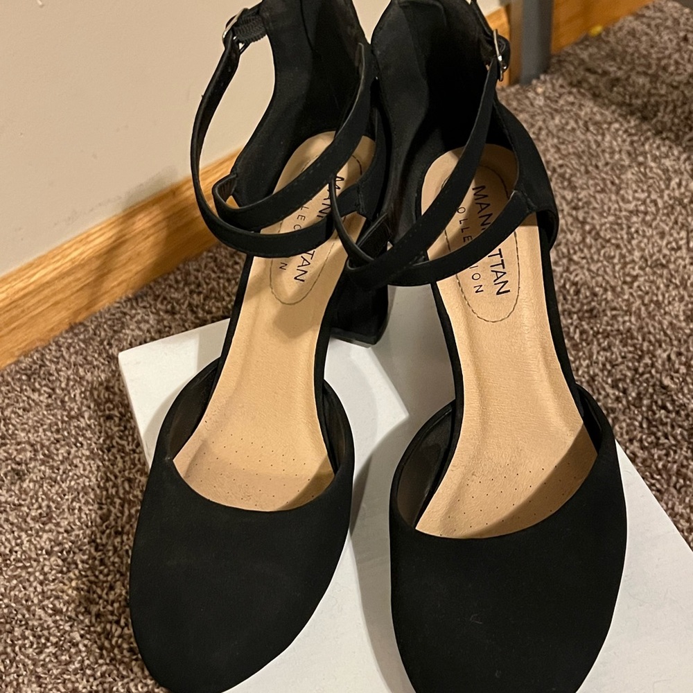 Black Manhattan Collection Heels